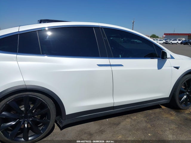 5YJXCBE2XHF067391 Tesla Model X 100d/75d/90d