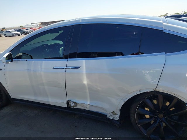 Tesla Model X 100d/75d/90d 2017 5YJXCBE2XHF067391 Image 14