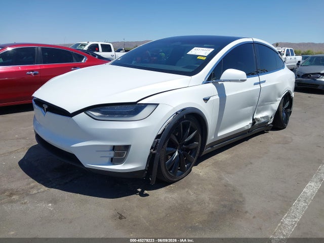 Tesla Model X 100d/75d/90d 2017 5YJXCBE2XHF067391 Image 2