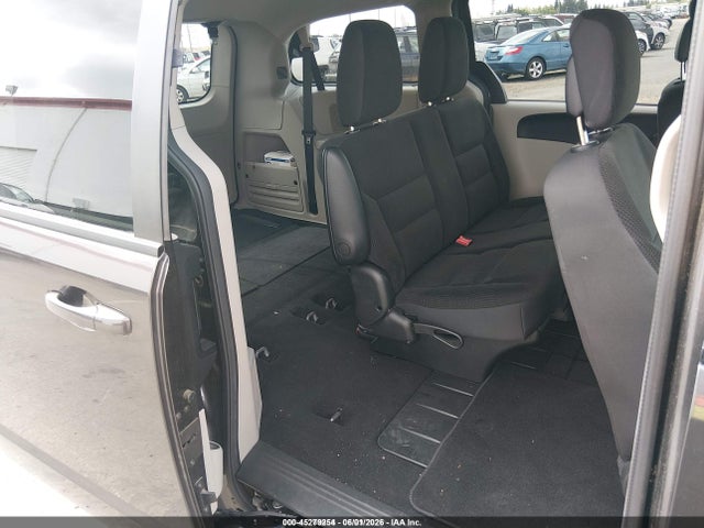 2C4RDGBG4JR339947 Dodge Grand Caravan Se