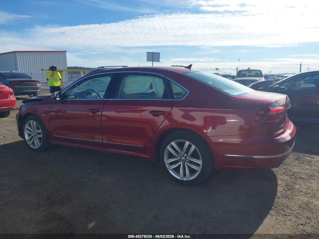 1VWGT7A37HC047959 Volkswagen Passat 1.8t Se