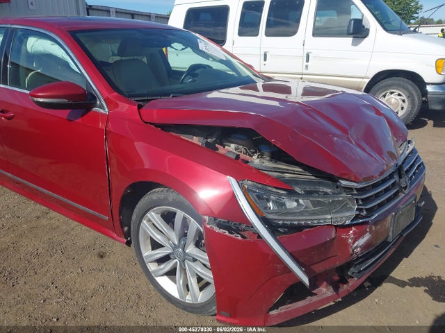 1VWGT7A37HC047959 Volkswagen Passat 1.8t Se