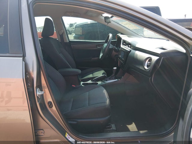 2018 Toyota Corolla Le მანქანა იყიდება აუქციონზე, vin: 5YFBURHE4JP750932, აუქციონის ნომერი: 45279335