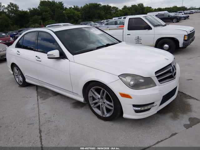 Продаж на аукціоні авто 2014 Mercedes-benz C 250 Sport, vin: WDDGF4HB3ER313515, номер лоту: 45279353