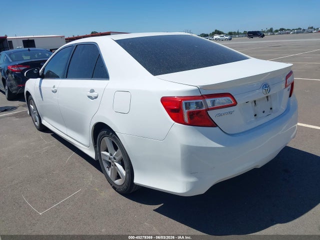 Aukcja sprzedaży 2014 Toyota Camry Se, vin: 4T1BF1FK0EU812996, numer aukcji: 45279369