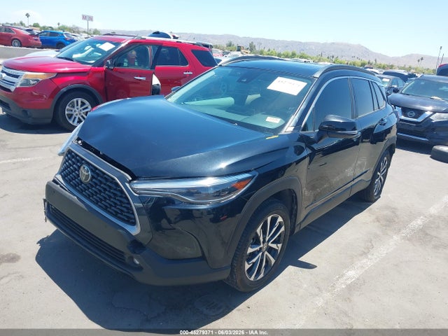 Toyota Corolla Cross Xle 2022 7MUDAABGXNV021706 Image 2