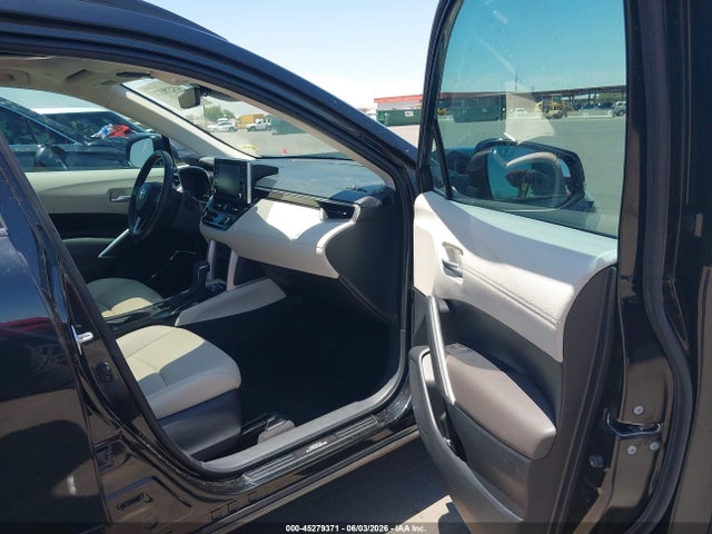 Toyota Corolla Cross Xle 2022 7MUDAABGXNV021706 Image 5