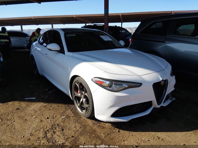 Alfa Romeo Giulia Ti Sport 2018 ZARFAECN0J7567920 головне зображення