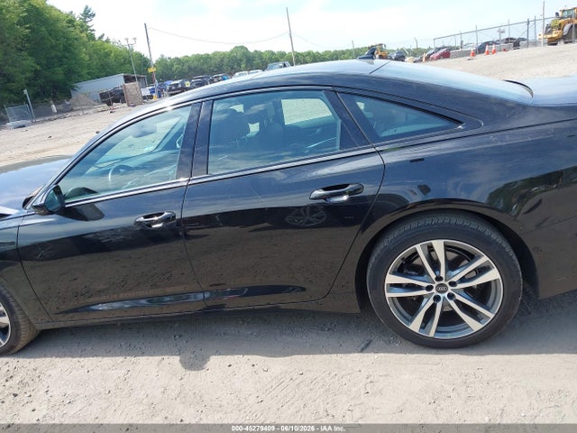 Продажа на аукционе авто 2021 Audi A6, vin: WAUD3AF26MN057073, номер лота: 45279409