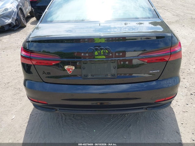 Продажа на аукционе авто 2021 Audi A6, vin: WAUD3AF26MN057073, номер лота: 45279409