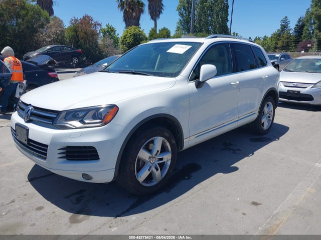 Auction sale of the 2014 Volkswagen Touareg Tdi Lux, vin: WVGEP9BP0ED013293, lot number: 45279421