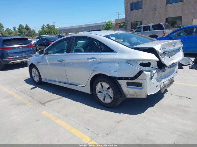 Hyundai SONATA HYBRID 2015 KMHEC4A42FA138692 Image 3