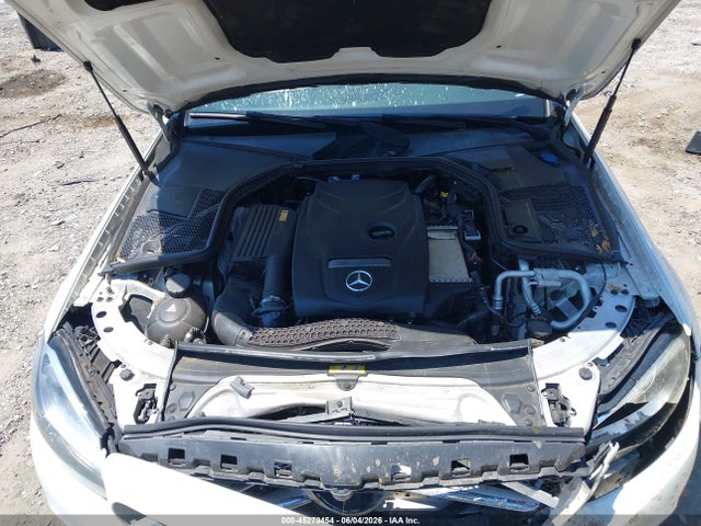 45279454 :رقم المزاد ، 55SWF4JB8HU214567 vin ، 2017 Mercedes-benz C 300 مزاد بيع
