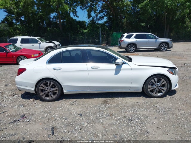 45279454 :رقم المزاد ، 55SWF4JB8HU214567 vin ، 2017 Mercedes-benz C 300 مزاد بيع