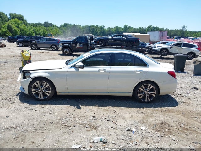 45279454 :رقم المزاد ، 55SWF4JB8HU214567 vin ، 2017 Mercedes-benz C 300 مزاد بيع