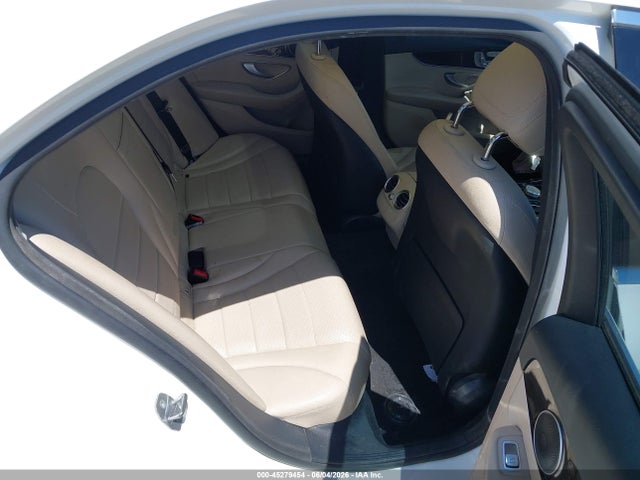 45279454 :رقم المزاد ، 55SWF4JB8HU214567 vin ، 2017 Mercedes-benz C 300 مزاد بيع