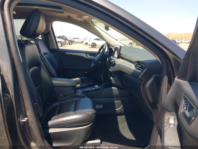 1FMCU9H97LUA40867 Ford ESCAPE SEL