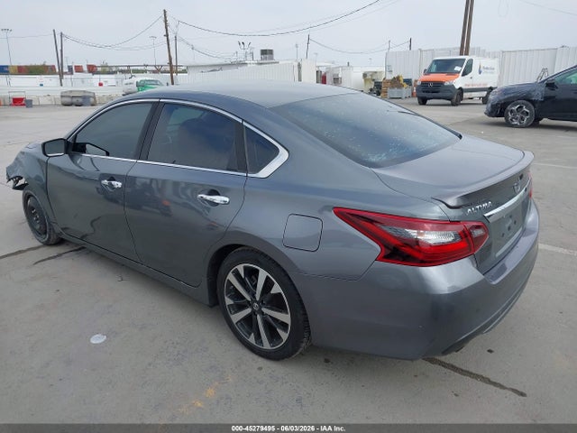 Nissan Altima 2.5 Sr 2018 1N4AL3AP7JC186294 Image 3