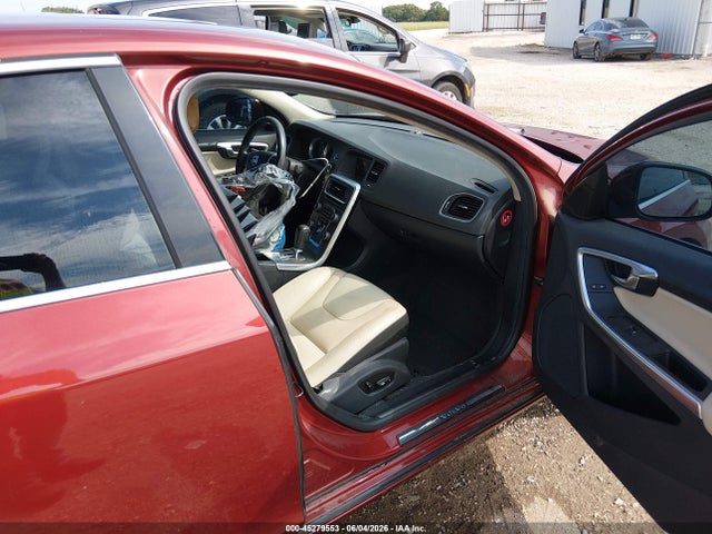 45279553 :رقم المزاد ، YV1622FS9C2033297 vin ، 2012 Volvo S60 T5 مزاد بيع