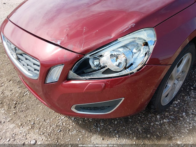 45279553 :رقم المزاد ، YV1622FS9C2033297 vin ، 2012 Volvo S60 T5 مزاد بيع