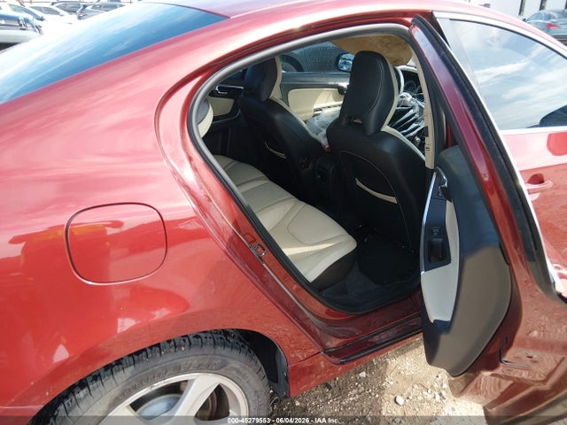 45279553 :رقم المزاد ، YV1622FS9C2033297 vin ، 2012 Volvo S60 T5 مزاد بيع