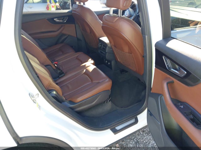 Продажа на аукционе авто 2018 Audi Q7 3.0t Premium, vin: WA1LAAF73JD009235, номер лота: 45279565