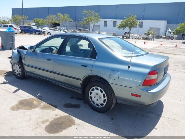 1994 Honda Accord Lx/ex მანქანა იყიდება აუქციონზე, vin: 1HGCD5636RA073608, აუქციონის ნომერი: 45279583