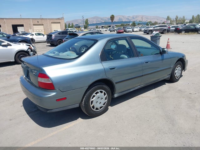 1994 Honda Accord Lx/ex მანქანა იყიდება აუქციონზე, vin: 1HGCD5636RA073608, აუქციონის ნომერი: 45279583