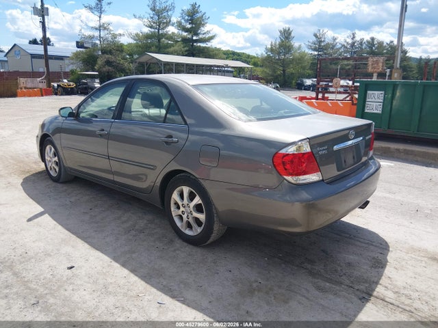 45279600 :رقم المزاد ، 4T1BE30K46U654249 vin ، 2006 Toyota Camry Xle مزاد بيع