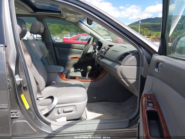 45279600 :رقم المزاد ، 4T1BE30K46U654249 vin ، 2006 Toyota Camry Xle مزاد بيع