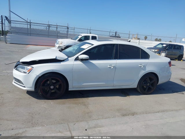 3VWL17AJ9GM212099 Volkswagen Jetta 1.8t Sel