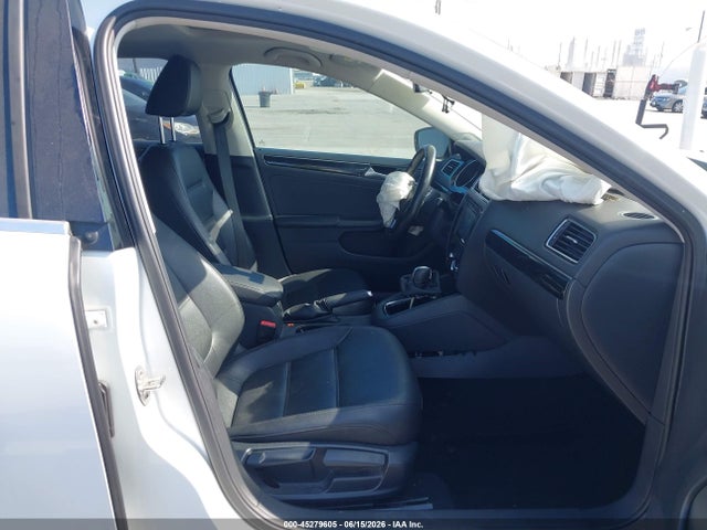 3VWL17AJ9GM212099 Volkswagen Jetta 1.8t Sel