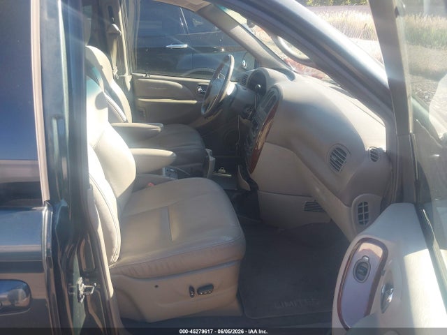 Продажа на аукционе авто 2001 Chrysler Town & Country Limited, vin: 2C8GP64L51R145848, номер лота: 45279617