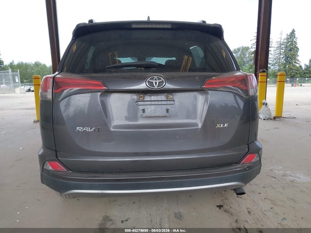 Toyota Rav4 Xle 2017 2T3WFREV3HW355186 Image 16