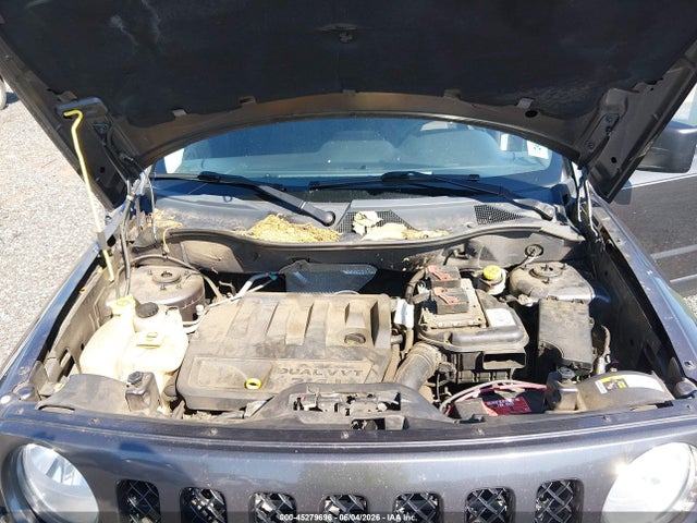 2016 Jeep Patriot Latitude მანქანა იყიდება აუქციონზე, vin: 1C4NJRFB0GD608443, აუქციონის ნომერი: 45279696