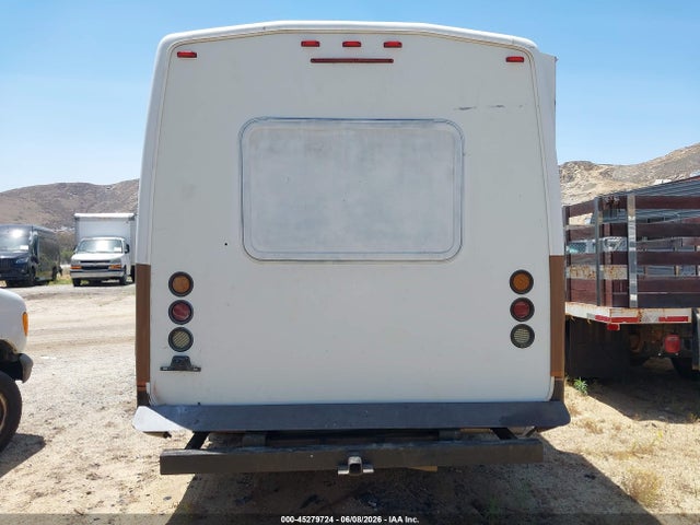 45279724 :رقم المزاد ، 1FDFE4FS4BDB04736 vin ، 2011 Ford E-450 Cutaway مزاد بيع
