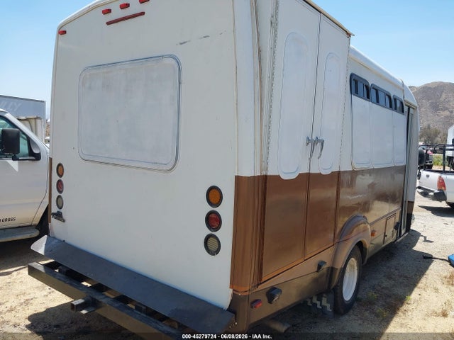 45279724 :رقم المزاد ، 1FDFE4FS4BDB04736 vin ، 2011 Ford E-450 Cutaway مزاد بيع