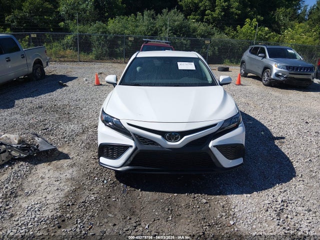 Продажа на аукционе авто 2024 Toyota Camry Se, vin: 4T1G11AK0RU865943, номер лота: 45279756