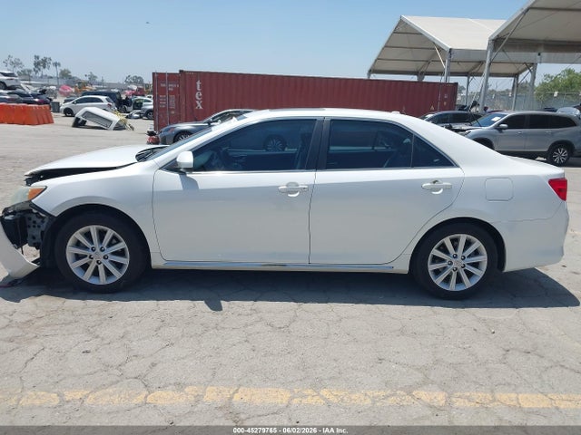 45279765 :رقم المزاد ، 4T1BF1FK1EU462908 vin ، 2014 Toyota Camry Xle مزاد بيع