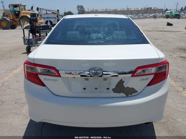 45279765 :رقم المزاد ، 4T1BF1FK1EU462908 vin ، 2014 Toyota Camry Xle مزاد بيع