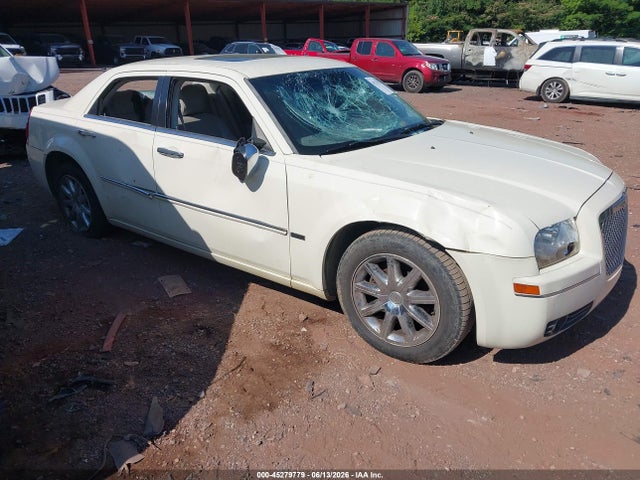 2010 Chrysler 300 Touring/signature Series/executive Series მანქანა იყიდება აუქციონზე, vin: 2C3CA5CV0AH254548, აუქციონის ნომერი: 45279779