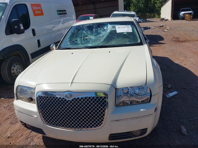2010 Chrysler 300 Touring/signature Series/executive Series მანქანა იყიდება აუქციონზე, vin: 2C3CA5CV0AH254548, აუქციონის ნომერი: 45279779