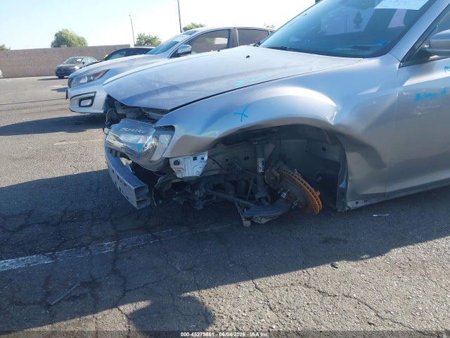 45279861 :رقم المزاد ، 2C3CCABG0JH213987 vin ، 2018 Chrysler 300 300s مزاد بيع