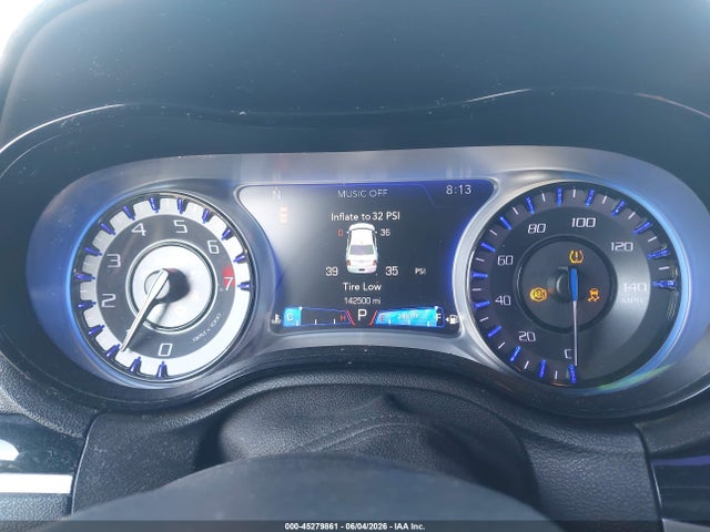 45279861 :رقم المزاد ، 2C3CCABG0JH213987 vin ، 2018 Chrysler 300 300s مزاد بيع