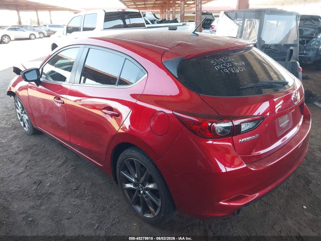 3MZBN1L32JM198601 Mazda Mazda3 Touring