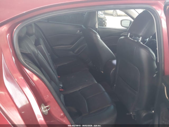 3MZBN1L32JM198601 Mazda Mazda3 Touring