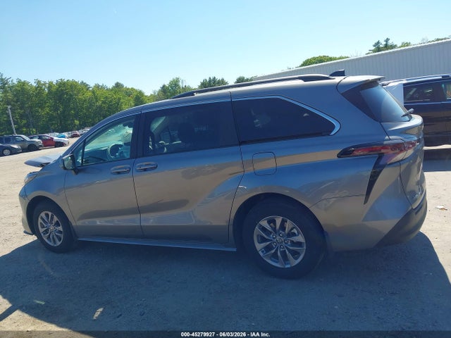 Toyota SIENNA LE 2026 5TDKSKFC3TS247143 Image 15