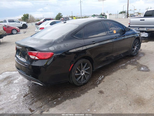 Chrysler 200 S 2015 1C3CCCBG7FN514931 Image 4