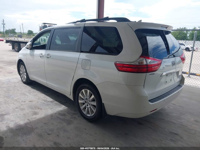 5TDYK3DC7FS678415 Toyota Sienna Limited 7 Passenger