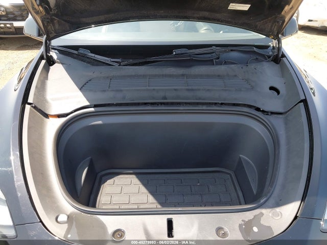 Продаж на аукціоні авто 2022 Tesla Model Y Long Range Dual Motor All-wheel Drive, vin: 7SAYGDEE0NF411985, номер лоту: 45279993
